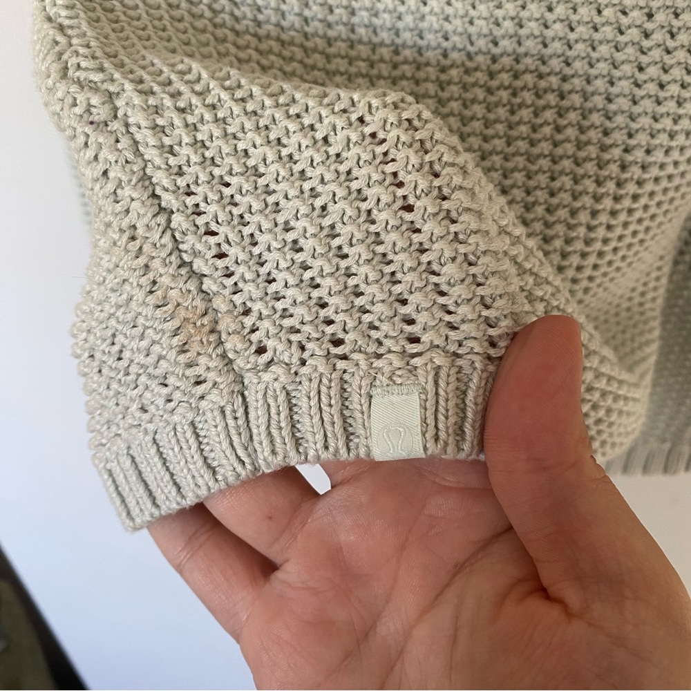 Lululemon Easy Embrace LS Sweater Size XS/S Island Mist - Picture 5 of 5